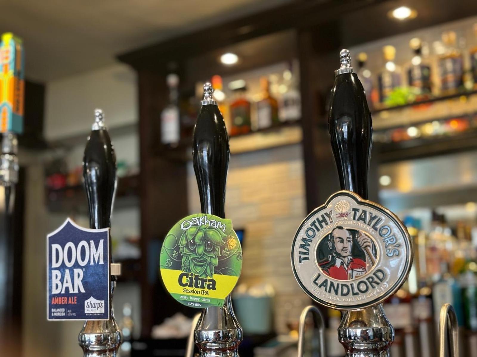 The Old Ship Inn Lowdham Extérieur photo
