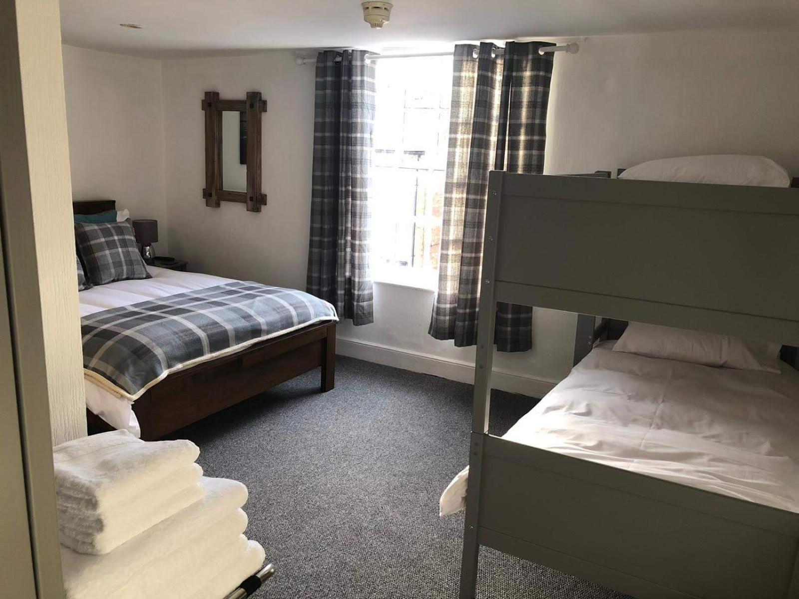 The Old Ship Inn Lowdham Extérieur photo