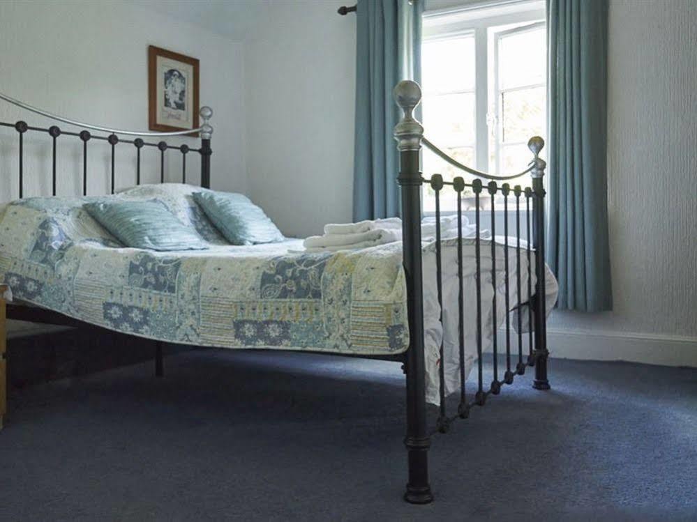The Old Ship Inn Lowdham Extérieur photo