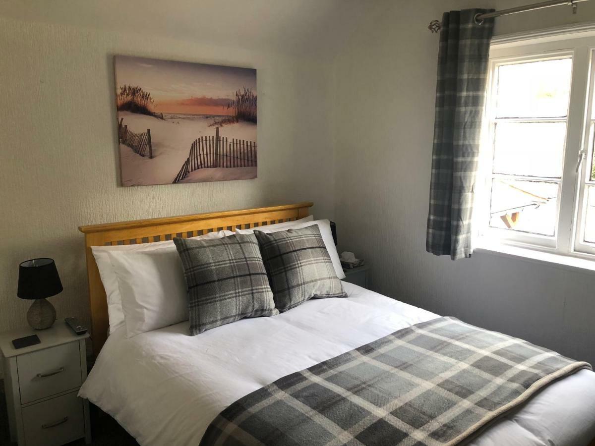 The Old Ship Inn Lowdham Extérieur photo